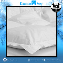 Carica l'immagine nel visualizzatore di Gallery, Piumino letto in piuma D400 Daunenstep