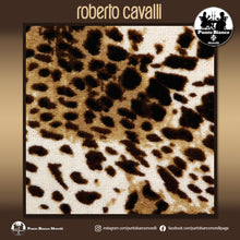 Carica l&#39;immagine nel visualizzatore di Gallery, ROBERTO CAVALLI | BRAVO - ANIMALIER Accappatoio spugna con collo sciallato
