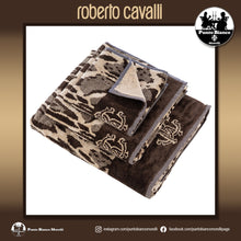 Carica l&#39;immagine nel visualizzatore di Gallery, ROBERTO CAVALLI | LINX Set asciugamani in spugna per bagno
